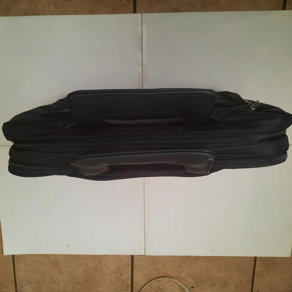 Dell laptop computer bag New 16×13